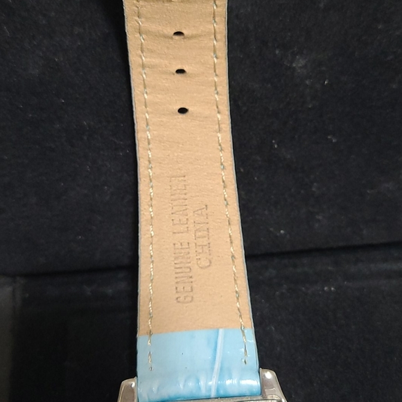 Luxury Picard & Cie Leather Stainless Watch - Picture 14 of 15